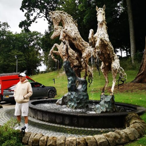 e55c93fa-1a0c-48c6-b53d-597c074e2806